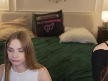 bright_diamonds_054 webcam model stream image