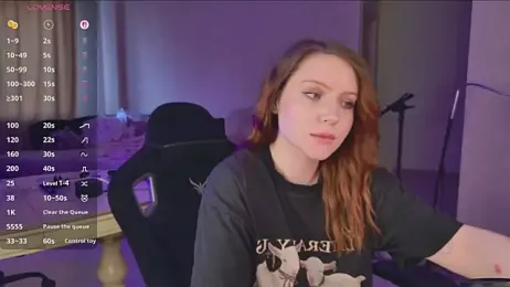 YouHoldMee webcam model stream image