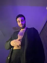2HARDKURT webcam model stream image