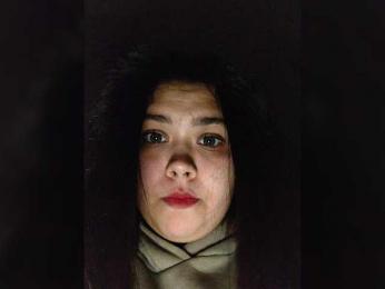 NessiePolly webcam model stream image