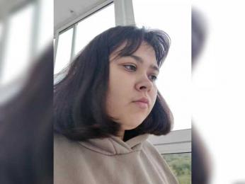 NessiePolly webcam model stream image