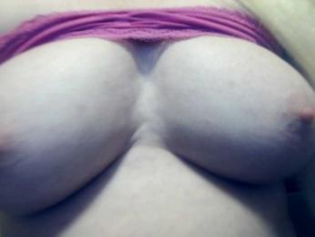 Lilia103 webcam model stream image