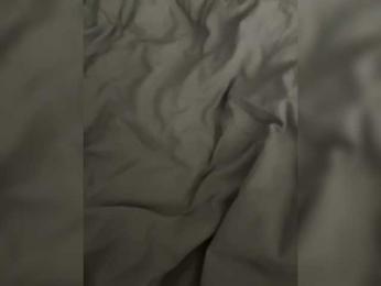 wetttt1 webcam bongacams model stream image