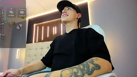 Lobo_17_ webcam model stream image