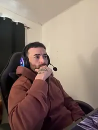 Aaron_hyuga webcam model stream image