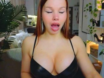 Lina-hill webcam model stream image