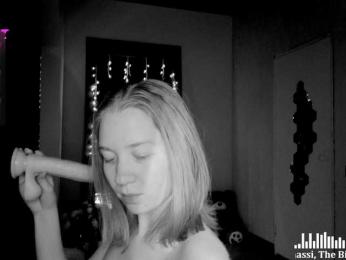 Vita-min-4ik webcam model stream image