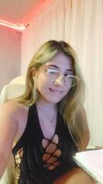 ilonka_Ui webcam model stream image