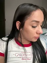 __IRIS__ webcam model stream image
