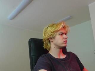 Logan Fraser webcam model stream image