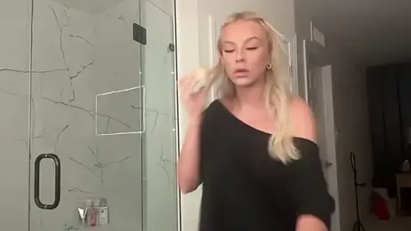 kenziesmithh webcam stripchat model stream image