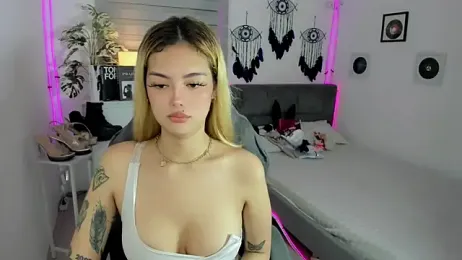 AlexandraMooree webcam stripchat model stream image