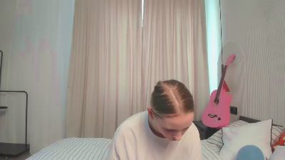 NellaRollinson webcam model stream image