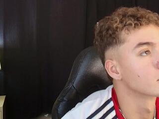 Paull George webcam model stream image