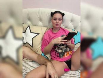 _Milashka_ webcam model stream image