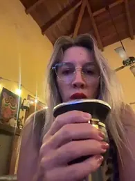 Gatitacarlita webcam model stream image