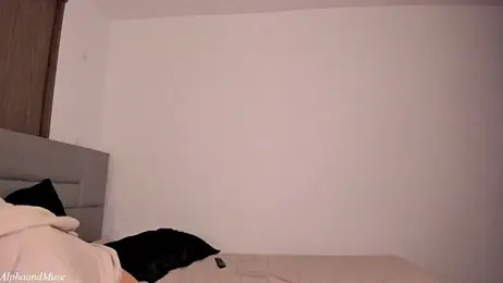 alphaandmuse webcam model stream image