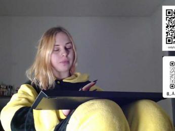 LisaloveX webcam model stream image