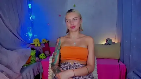 YourLizzyDoll webcam stripchat model stream image