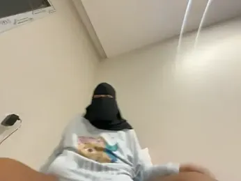 Submissive_Arab webcam model stream image