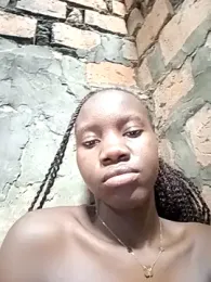 Black_juicy24 webcam model stream image