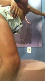 Elamesma_ webcam model stream image