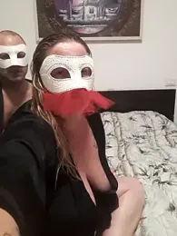 Trivia_magic webcam model stream image