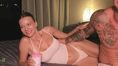 Hit-girl- webcam model stream image