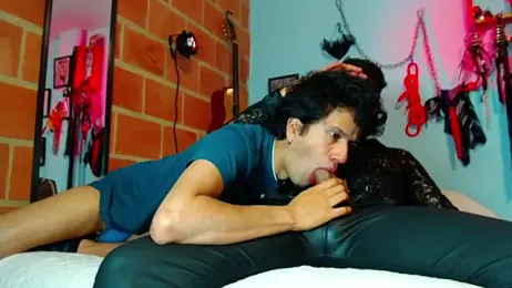 dom2travelersss webcam stripchat model stream image