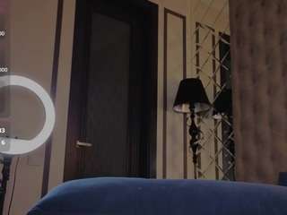 julianneedgman webcam model stream image