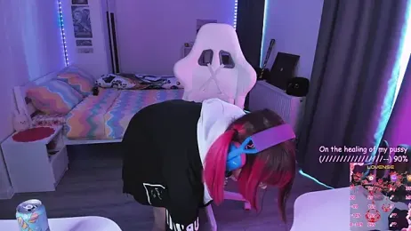 Yumi_Youkai webcam stripchat model stream image