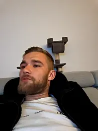 Benjamiinlt webcam model stream image