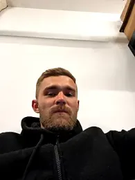 Benjamiinlt webcam model stream image