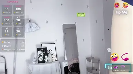 momo-5952 webcam stripchat model stream image