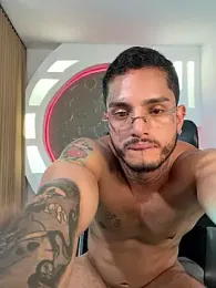 Alanrodgers webcam stripchat model stream image