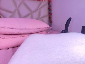 violetta-london webcam model stream image