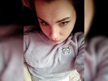 Lilmommy webcam model stream image