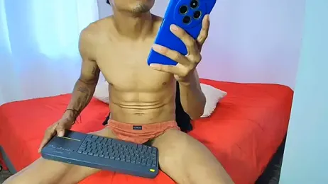 IsaXander743 webcam model stream image