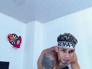 tatoolatin27 webcam model stream image