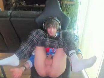 bashful4200 webcam chaturbate model stream image