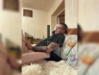 Letti28 webcam bongacams model stream image