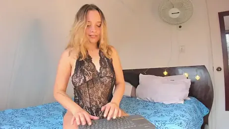 Sophy_Bunny webcam stripchat model stream image