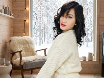 AngelaTomochi webcam model stream image