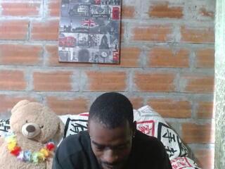 Tairon Tuck webcam model stream image