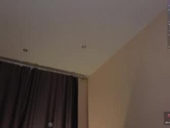 kiraturner webcam model stream image