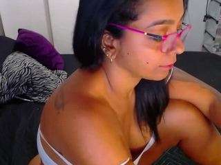 raysajoness webcam model stream image