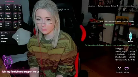 Lisaonthemoon webcam model stream image