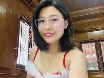 AnnieMories webcam model stream image