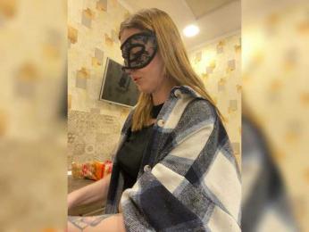 SheisArt webcam model stream image