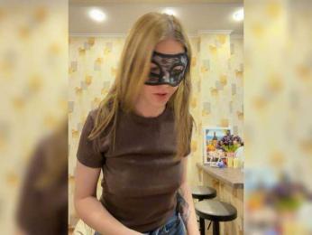 SheisArt webcam model stream image